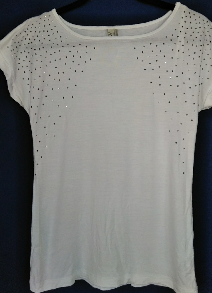 Kische white studed top